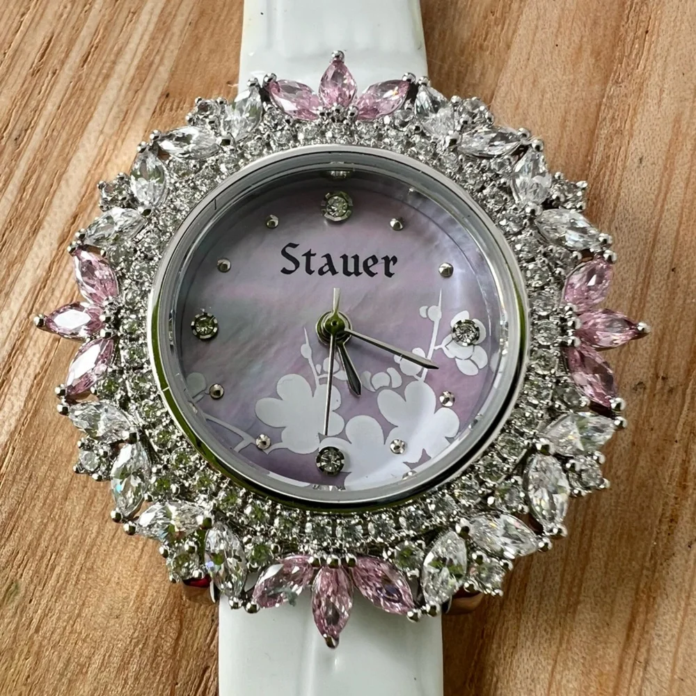 stauer brand model